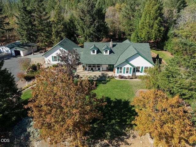 366 Springbrook Drive, Grants Pass, OR 97527