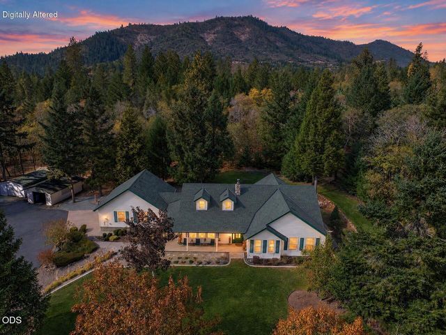 366 Springbrook Drive, Grants Pass, OR 97527