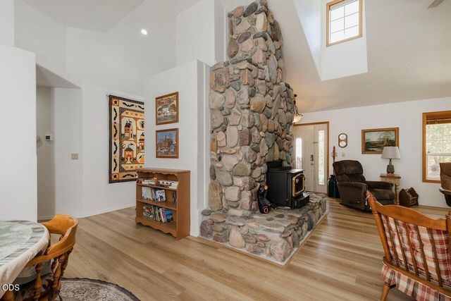 366 Springbrook Drive, Grants Pass, OR 97527