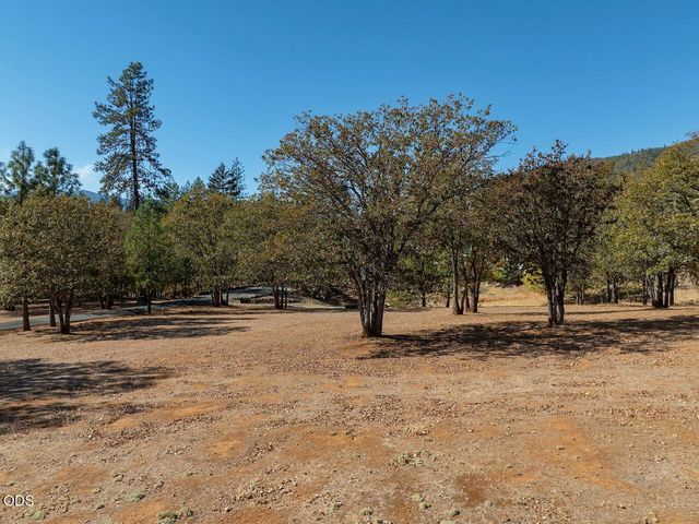 366 Springbrook Drive, Grants Pass, OR 97527