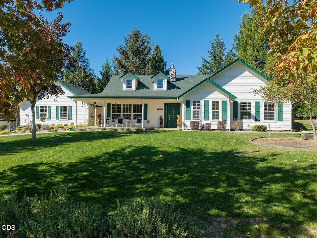 366 Springbrook Drive, Grants Pass, OR 97527