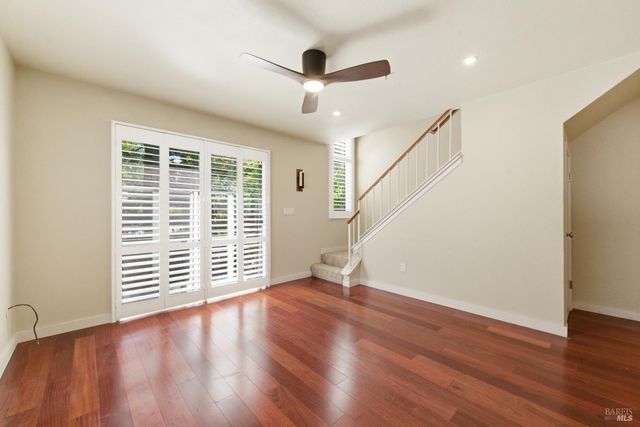 2 Village Pkwy, Napa, CA 94558