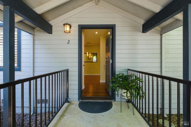 2 Village Pkwy, Napa, CA 94558