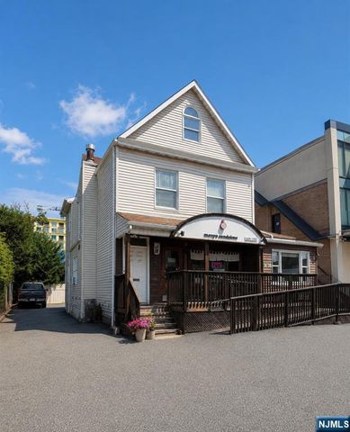 1638 Parker Avenue 2, Fort Lee, NJ 07024