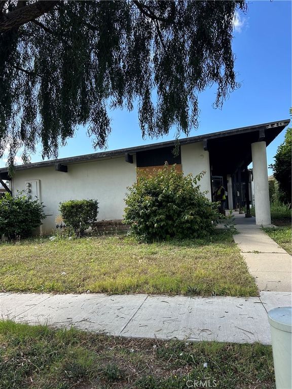 113 Clearbrook, Costa Mesa, CA 92626