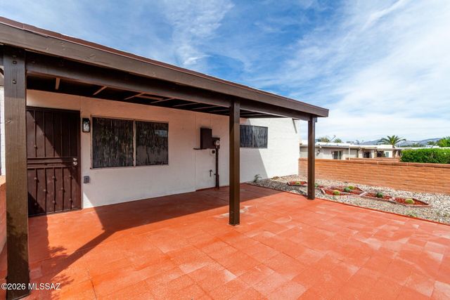 189 W Calle Del Chancero, Green Valley, AZ 85614