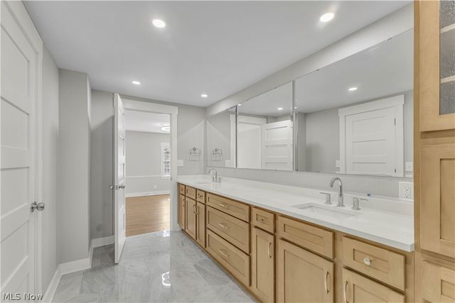 20252 Westhaven Lane, Rocky River, OH 44116