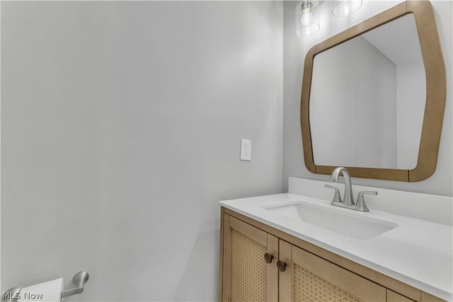 20252 Westhaven Lane, Rocky River, OH 44116