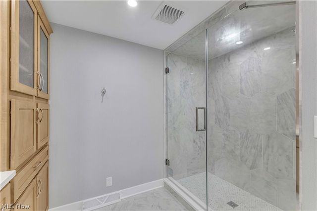 20252 Westhaven Lane, Rocky River, OH 44116