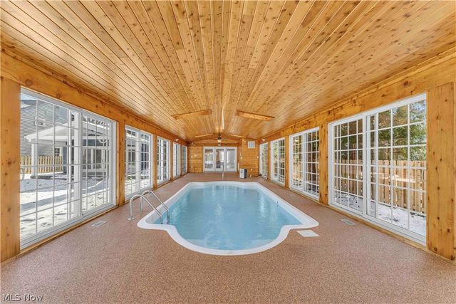 20252 Westhaven Lane, Rocky River, OH 44116