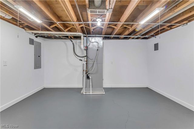 20252 Westhaven Lane, Rocky River, OH 44116