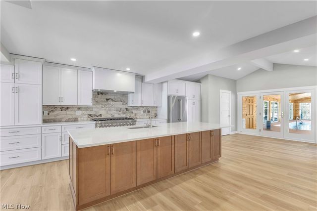 20252 Westhaven Lane, Rocky River, OH 44116