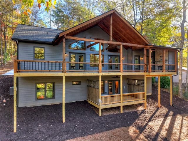 382 Pocaset Drive, Ellijay, GA 30540