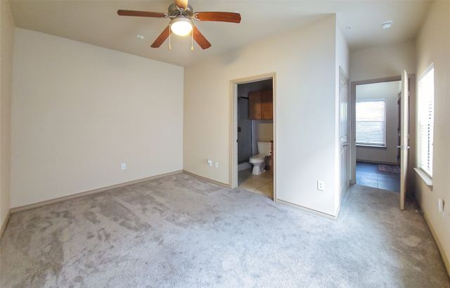 1201 Beaconsfield Lane 108, Arlington, TX 76011