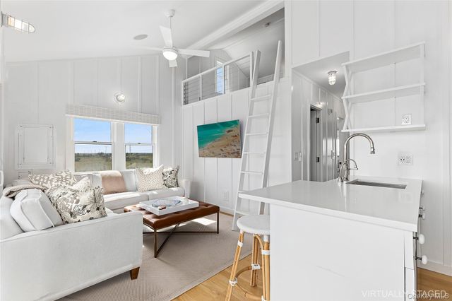 27 Dune Road, East Quogue, NY 11942