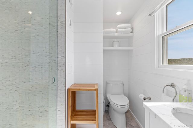 27 Dune Road, East Quogue, NY 11942