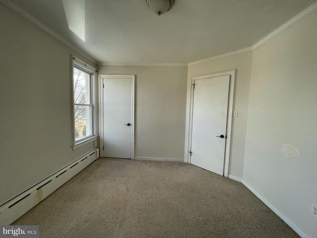 811 MAIN ST, Shoemakersville, PA 19555