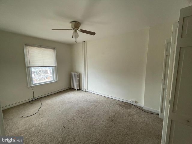 811 MAIN ST, Shoemakersville, PA 19555