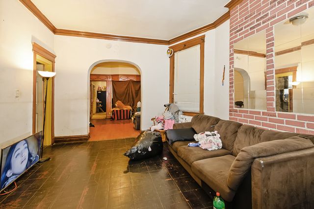 4202 W Jackson Boulevard, Chicago, IL 60624