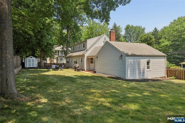 38 SCHRAALENBURGH Road, Haworth, NJ 07641