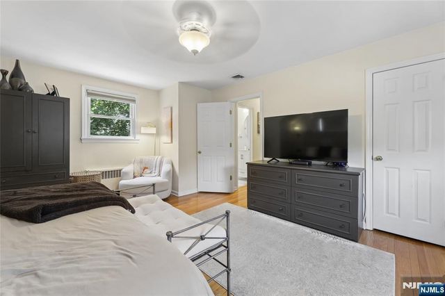 38 SCHRAALENBURGH Road, Haworth, NJ 07641