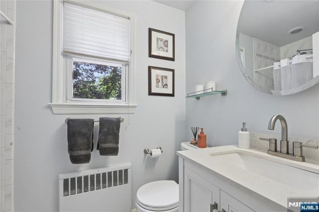 38 SCHRAALENBURGH Road, Haworth, NJ 07641