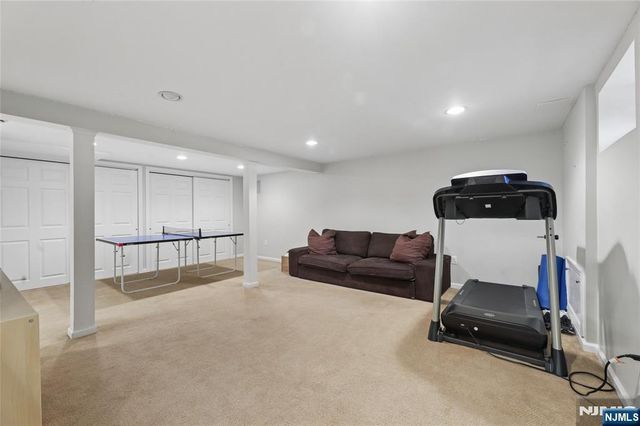 38 SCHRAALENBURGH Road, Haworth, NJ 07641