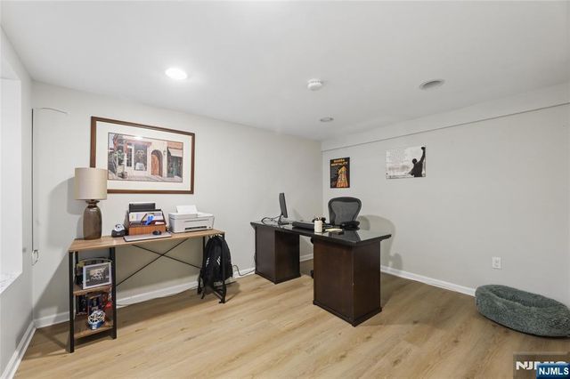 38 SCHRAALENBURGH Road, Haworth, NJ 07641