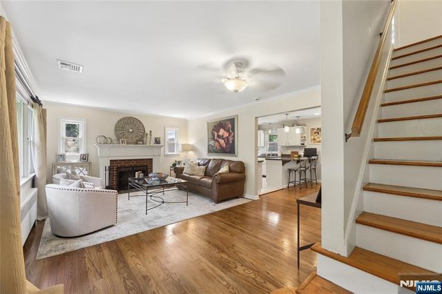 38 SCHRAALENBURGH Road, Haworth, NJ 07641