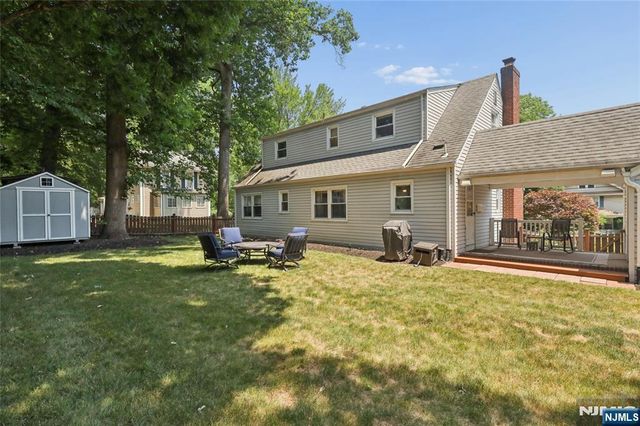 38 SCHRAALENBURGH Road, Haworth, NJ 07641