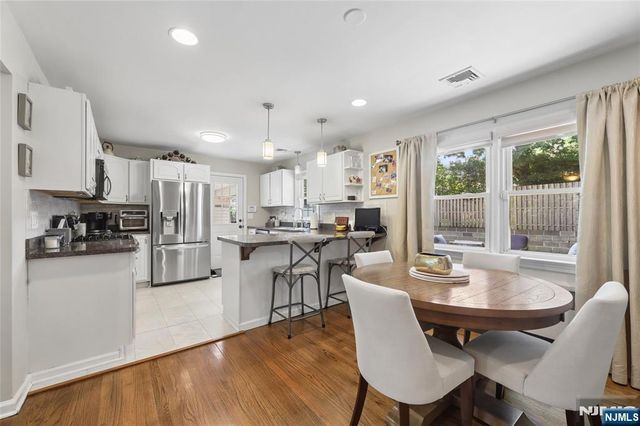 38 SCHRAALENBURGH Road, Haworth, NJ 07641