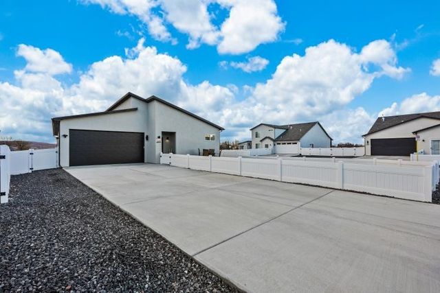 1070 Iron Drive, Fruita, CO 81521