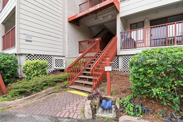 40 Folly Field Road 138, Hilton Head Island, SC 29928