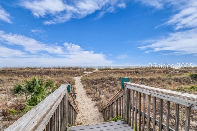 40 Folly Field Road 138, Hilton Head Island, SC 29928