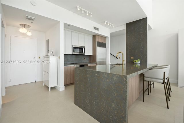 3470 E Coast Ave PH102, Miami, FL 33137