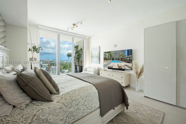 3470 E Coast Ave PH102, Miami, FL 33137