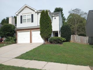 108 Lacombe Court, Holly Springs, NC 27540