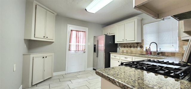 6927 Burgess Street, Houston, TX 77021