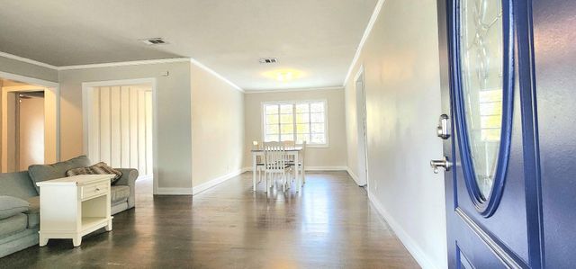 6927 Burgess Street, Houston, TX 77021