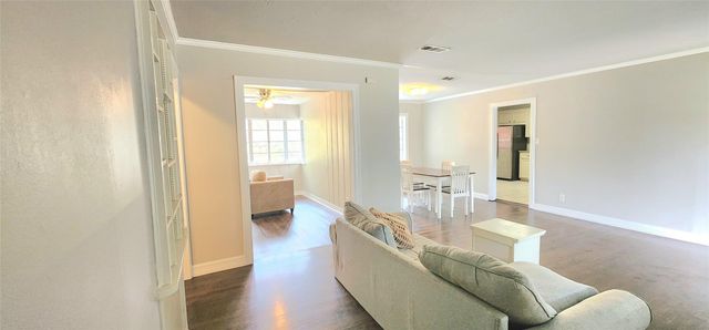 6927 Burgess Street, Houston, TX 77021