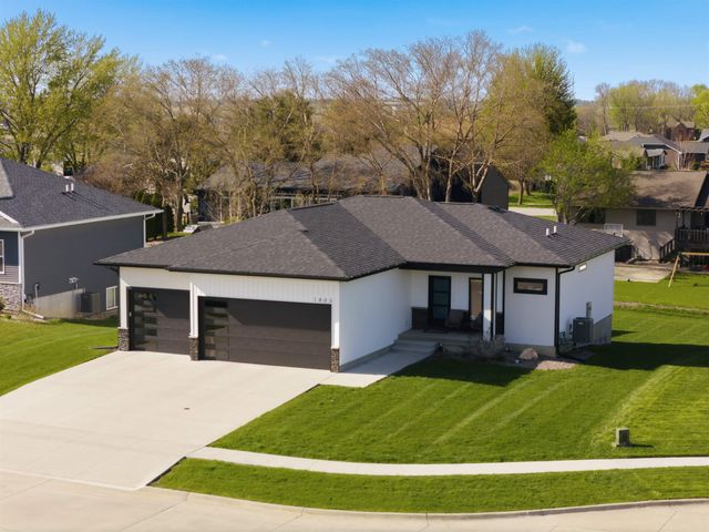 1803 Reese Road, Cedar Falls, IA 50613