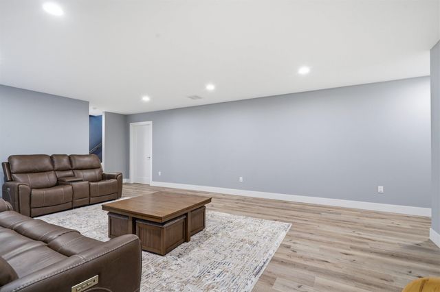 1803 Reese Road, Cedar Falls, IA 50613