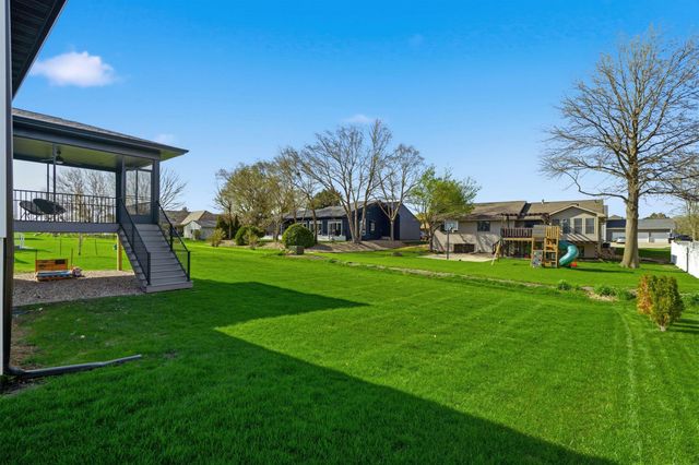 1803 Reese Road, Cedar Falls, IA 50613