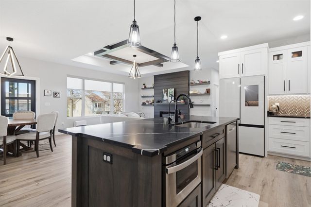 1803 Reese Road, Cedar Falls, IA 50613