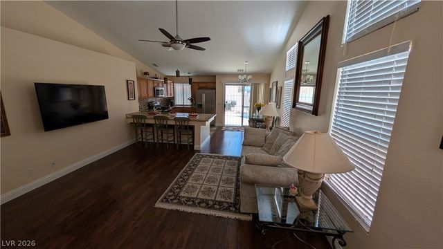 9832 Lenox Crest Place, Las Vegas, NV 89134