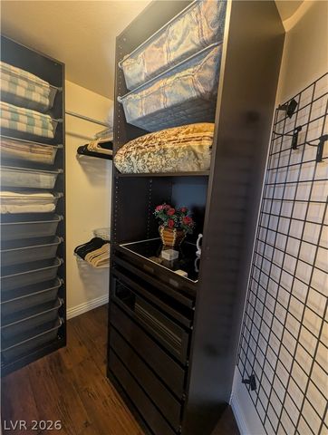 9832 Lenox Crest Place, Las Vegas, NV 89134