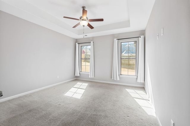 50 WHISPERING CREEK DR, Oakland, TN 38060