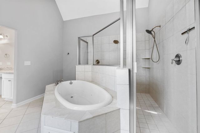 50 WHISPERING CREEK DR, Oakland, TN 38060