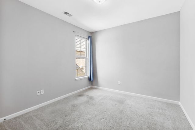 50 WHISPERING CREEK DR, Oakland, TN 38060