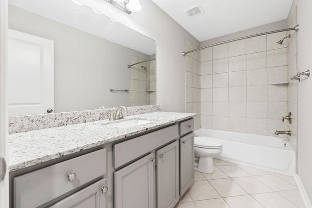 50 WHISPERING CREEK DR, Oakland, TN 38060